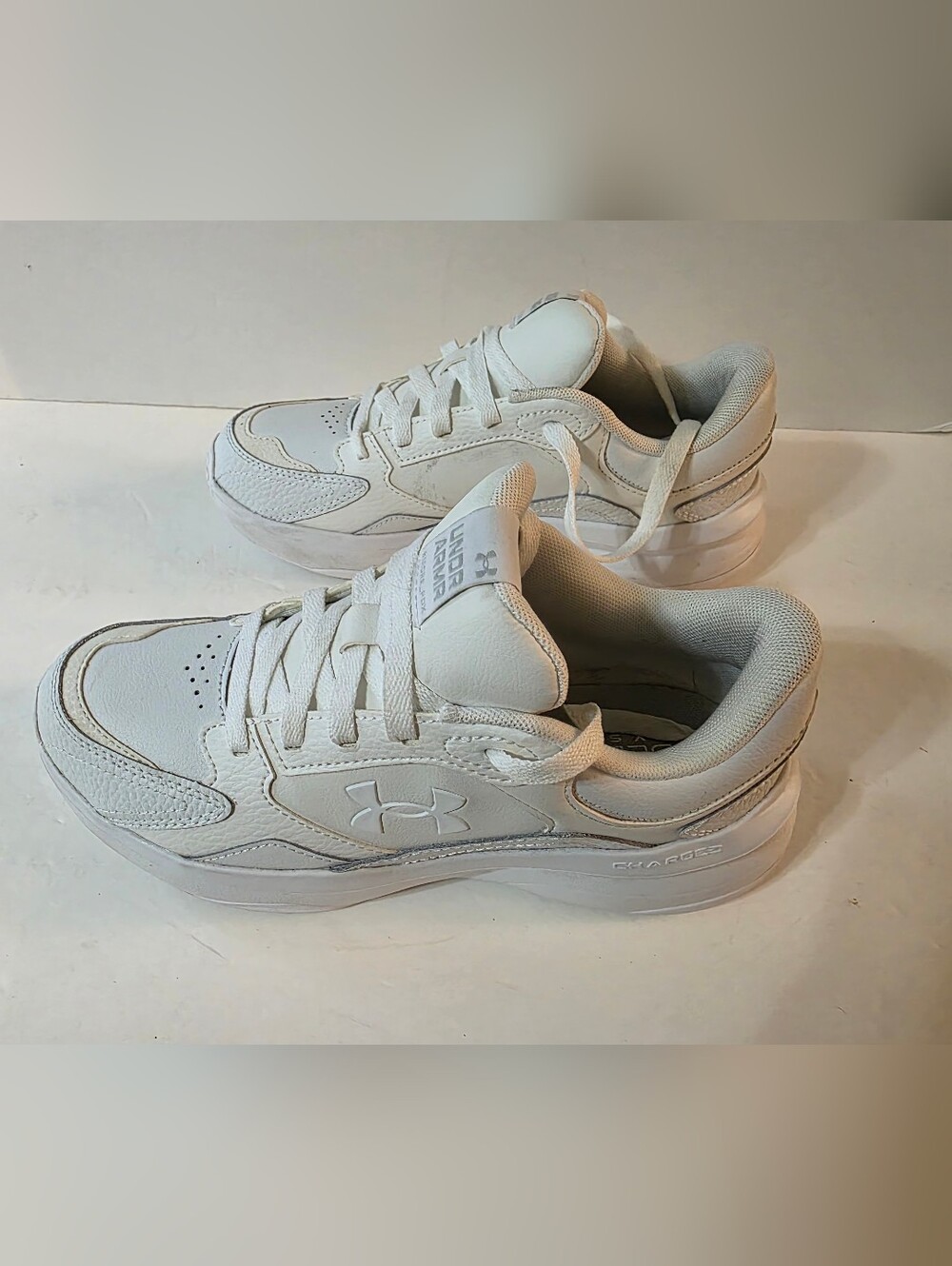 Under Armour Charged Sneakers Womans Size 7.5 M